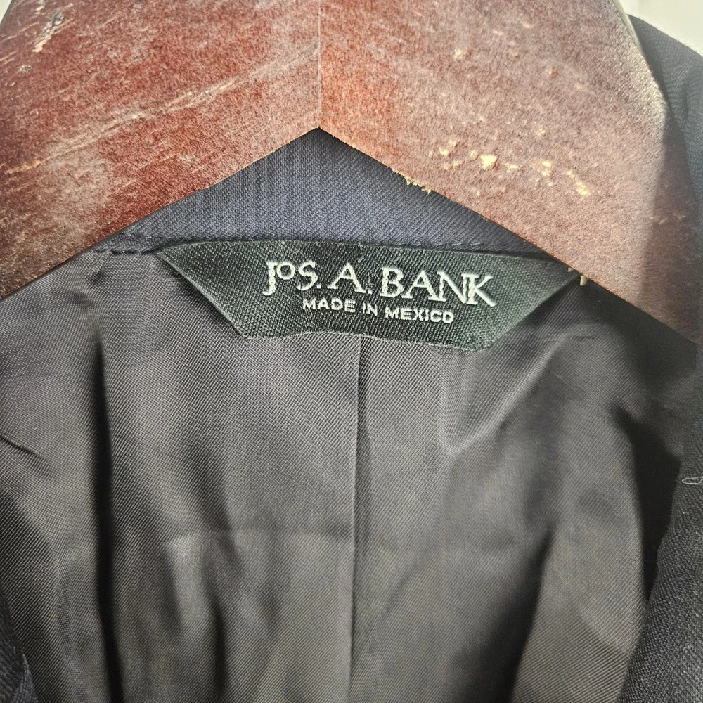 Jos‎ A Bank Signature Collection Navy Blue 100% Wool Blazer Sport Coat 42 RG